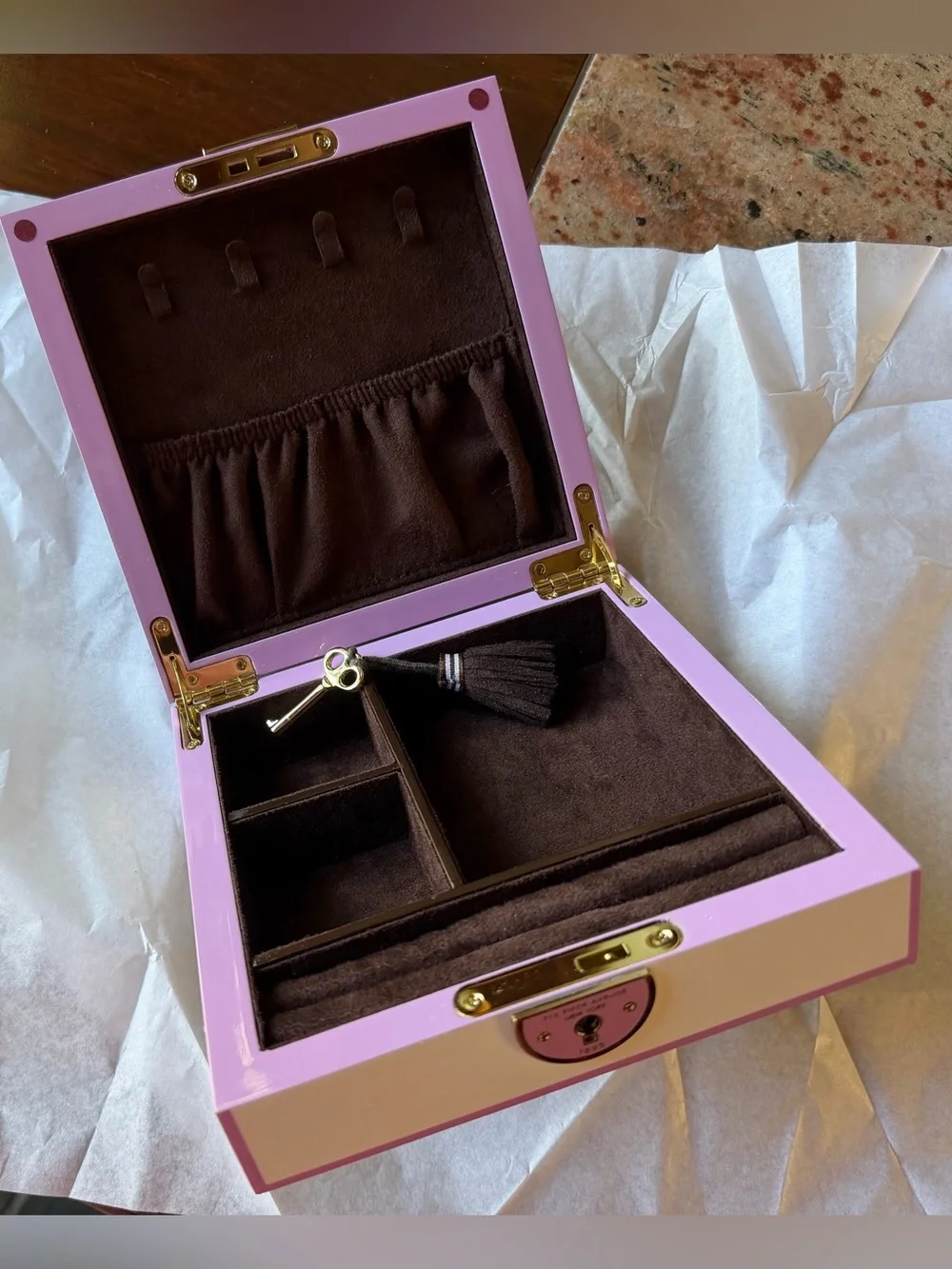 Henri Bendel Pink and White Illustrated Jewelry Box